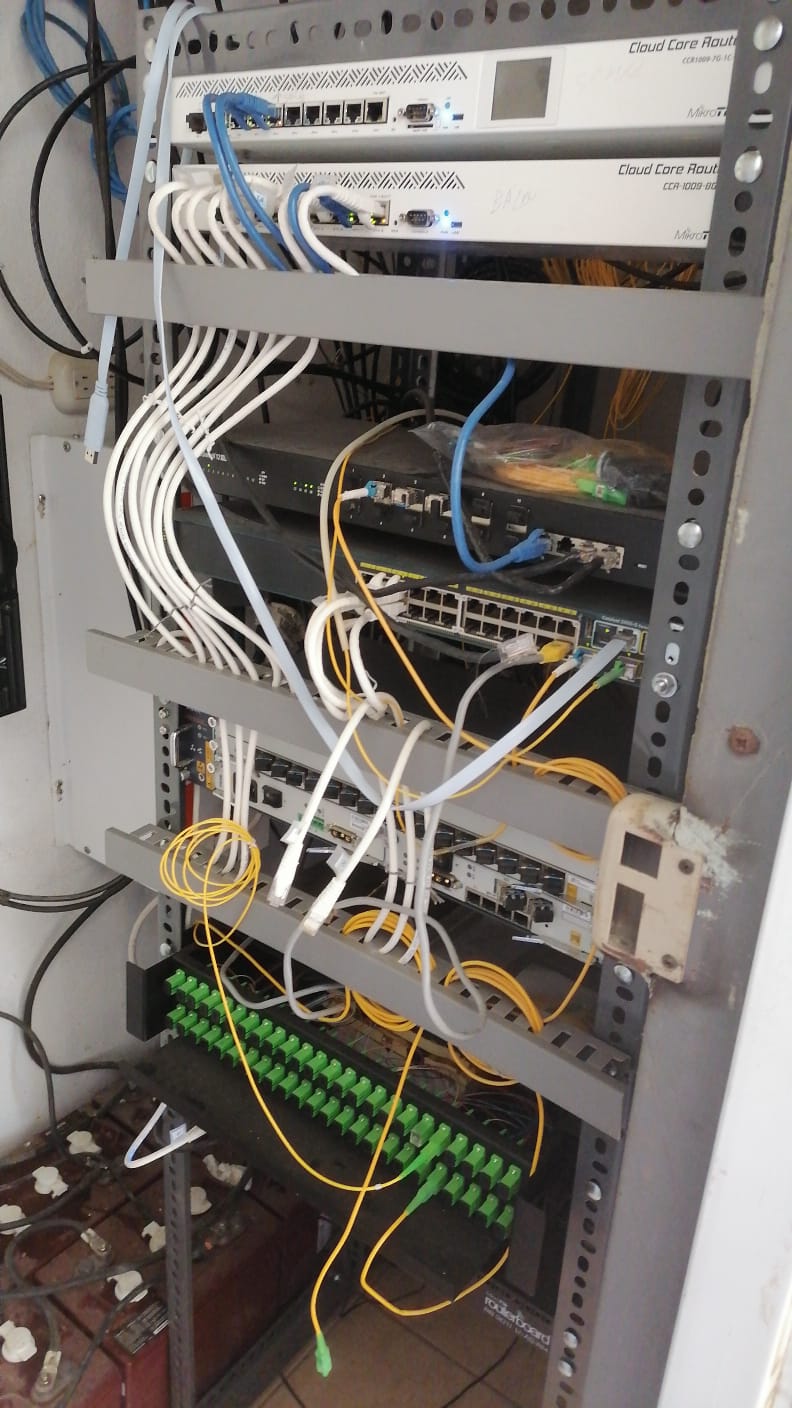 Nombre: OLT320.jpg
Visitas: 4613
Tamaño: 147.7 KB